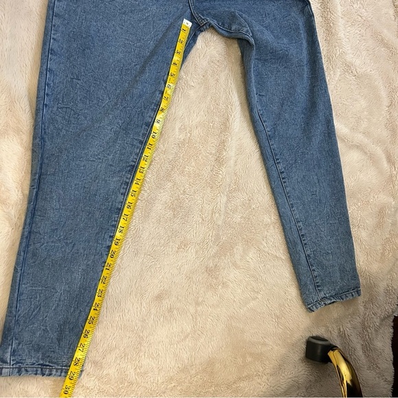 Refuge | Medium Wash Mom Jean | Pleated & High rise| Size 5 (27) - Picture 7 of 7